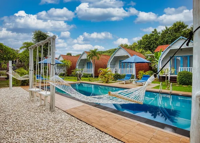 Megaland Bungalow